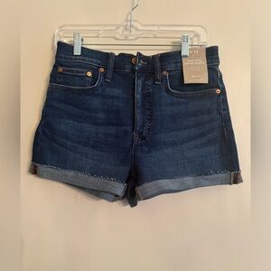 NWT Madewell High-Rise Denim Shorts, Size W 28, Blue.